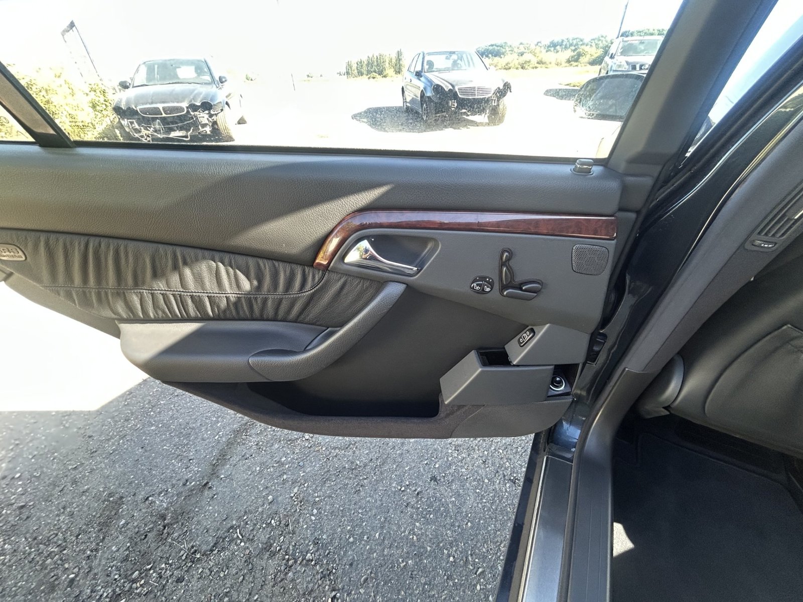 Mercedes-Benz Classe S 320 Limousine W220 - photo 25